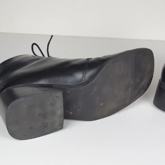 VINTAGE Bandolino Black Leather Ankle Boots with Chunky Heel - Picture 4 of 5